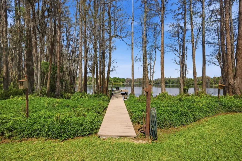 820 NEWBERGER ROAD Lutz, FL 33549