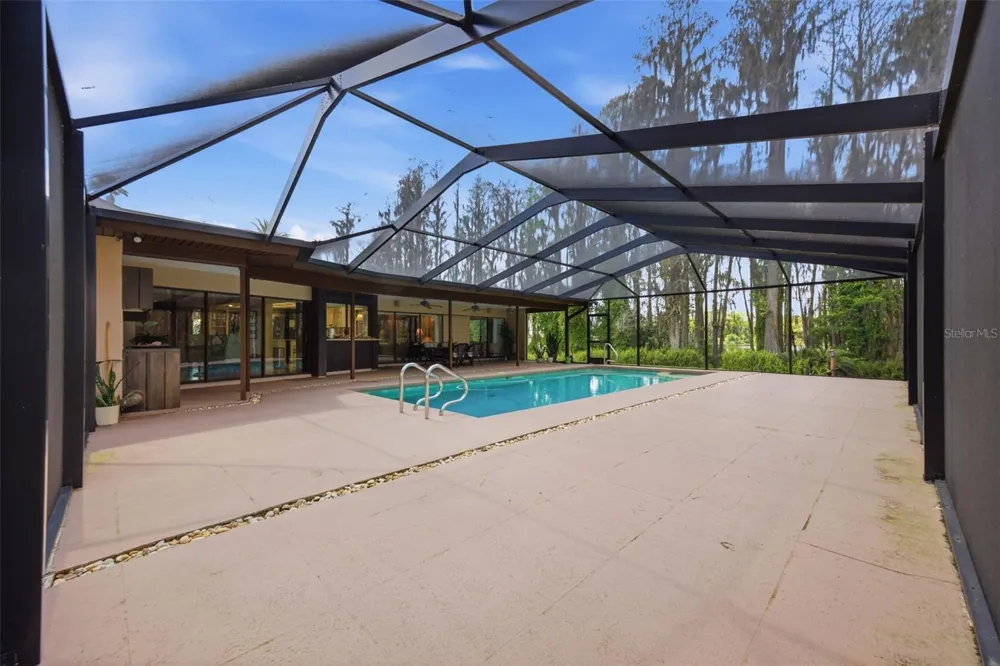 820 NEWBERGER ROAD Lutz, FL 33549