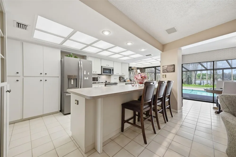 820 NEWBERGER ROAD Lutz, FL 33549