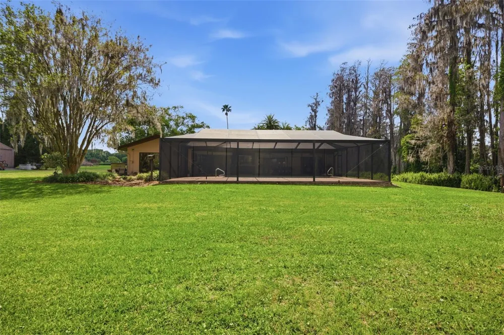 820 NEWBERGER ROAD Lutz, FL 33549