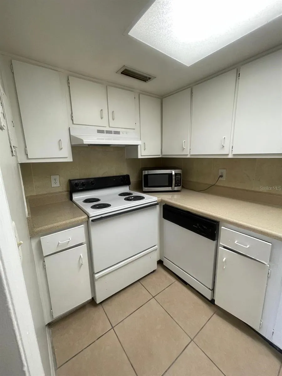 2422 BRANCH WAY #100 Maitland, FL 32751