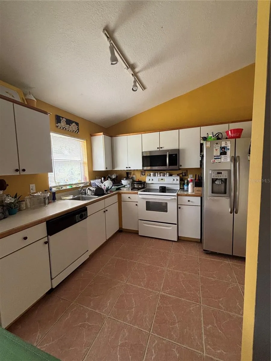 4250 WORTHINGTON PLACE Mascotte, FL 34753