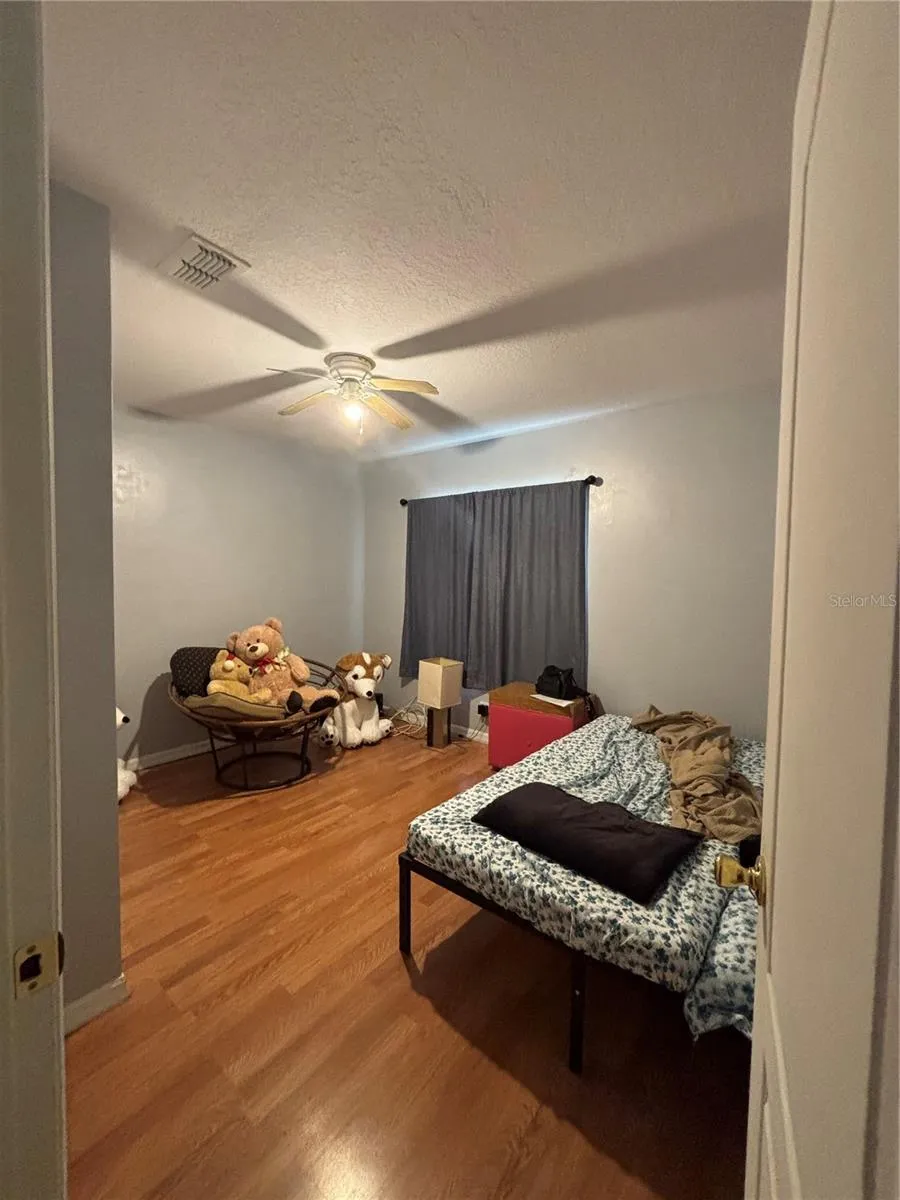 4250 WORTHINGTON PLACE Mascotte, FL 34753