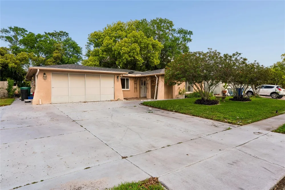3122 BAHIA AVENUE Holiday, FL 34690