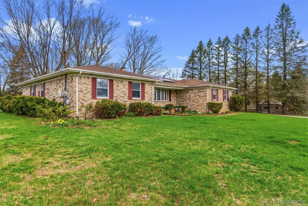 3432 S State Road Davison Township, MI 48423