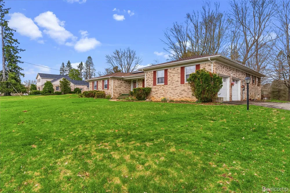 3432 S State Road Davison Township, MI 48423