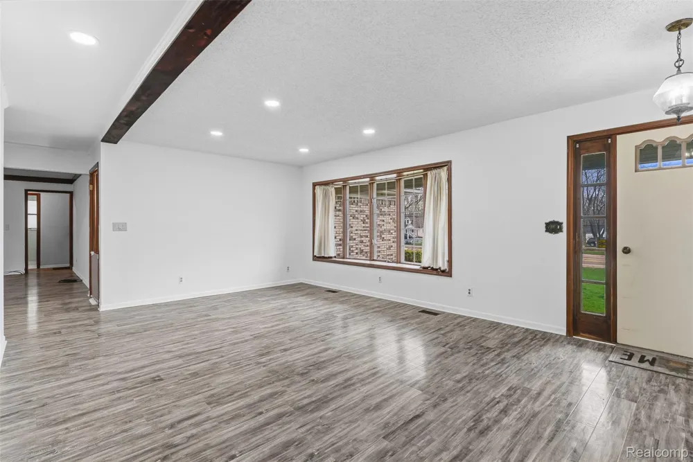 3432 S State Road Davison Township, MI 48423