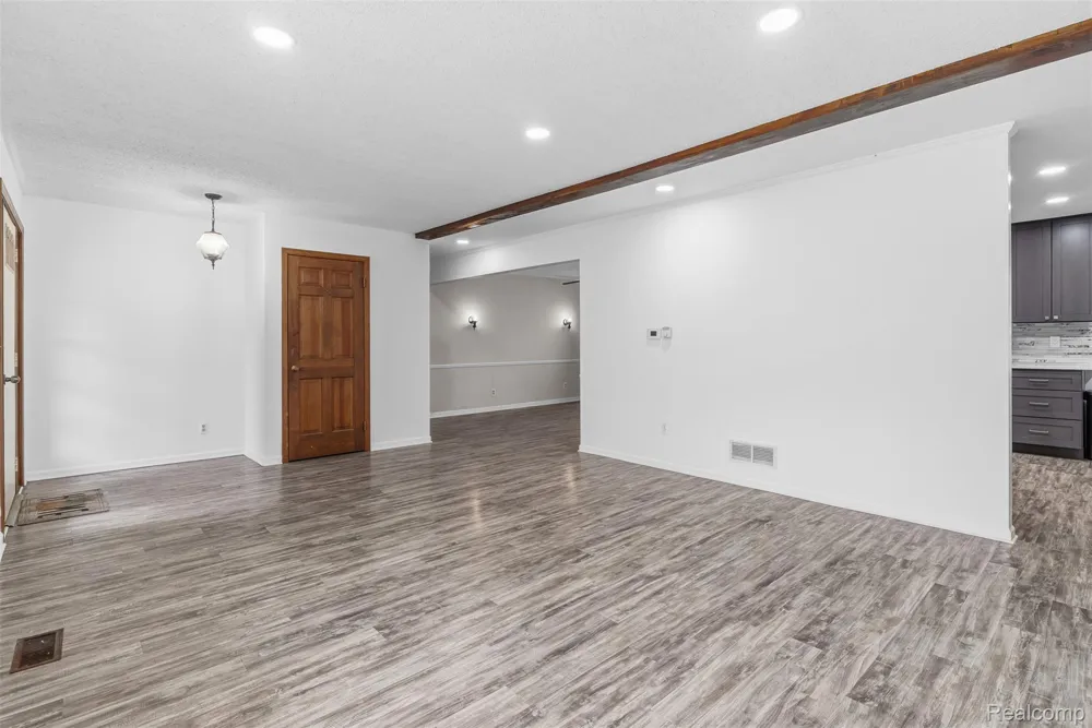 3432 S State Road Davison Township, MI 48423