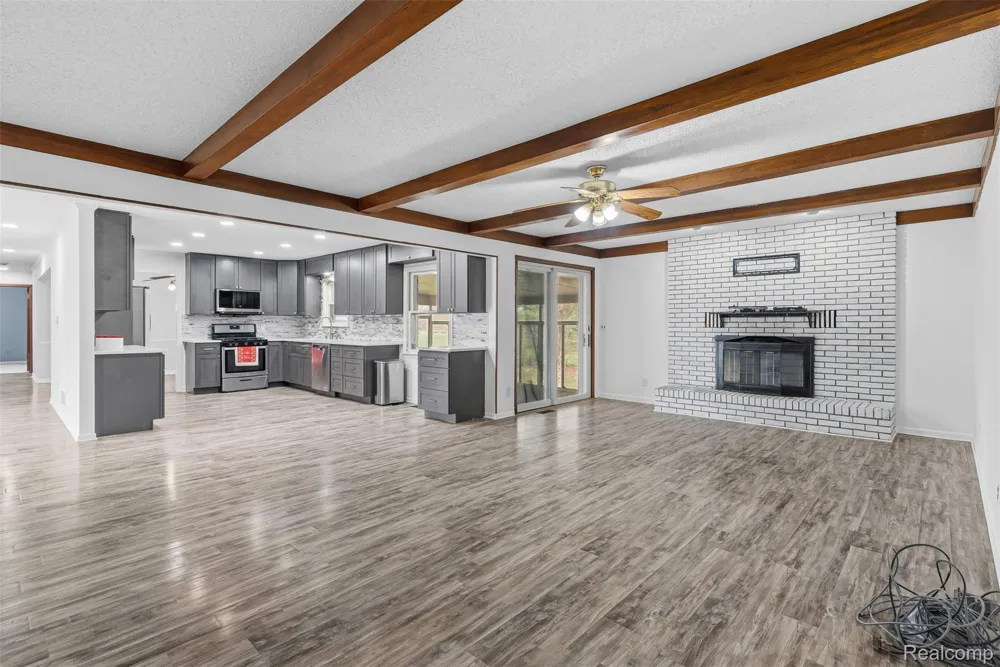 3432 S State Road Davison Township, MI 48423
