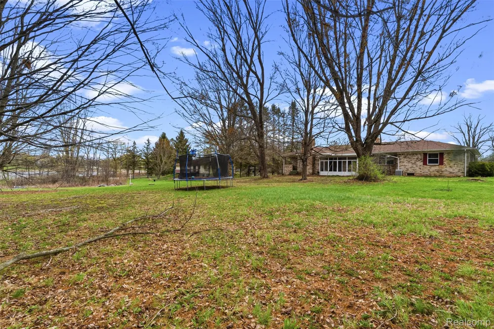 3432 S State Road Davison Township, MI 48423