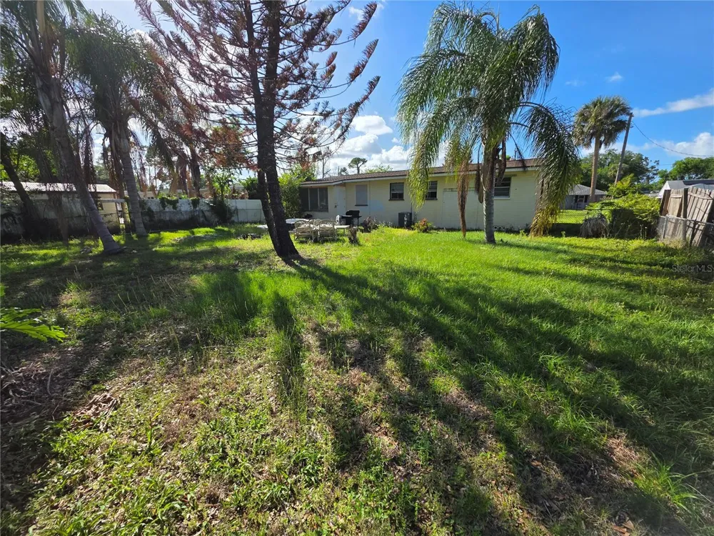 563 MARTHA DRIVE Holly Hill, FL 32117