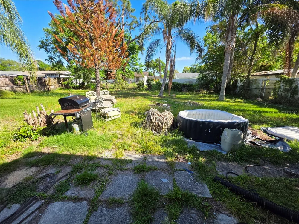563 MARTHA DRIVE Holly Hill, FL 32117