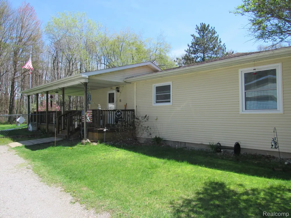 7813 Rookway Road Bridgeport Charter Township, MI 48722