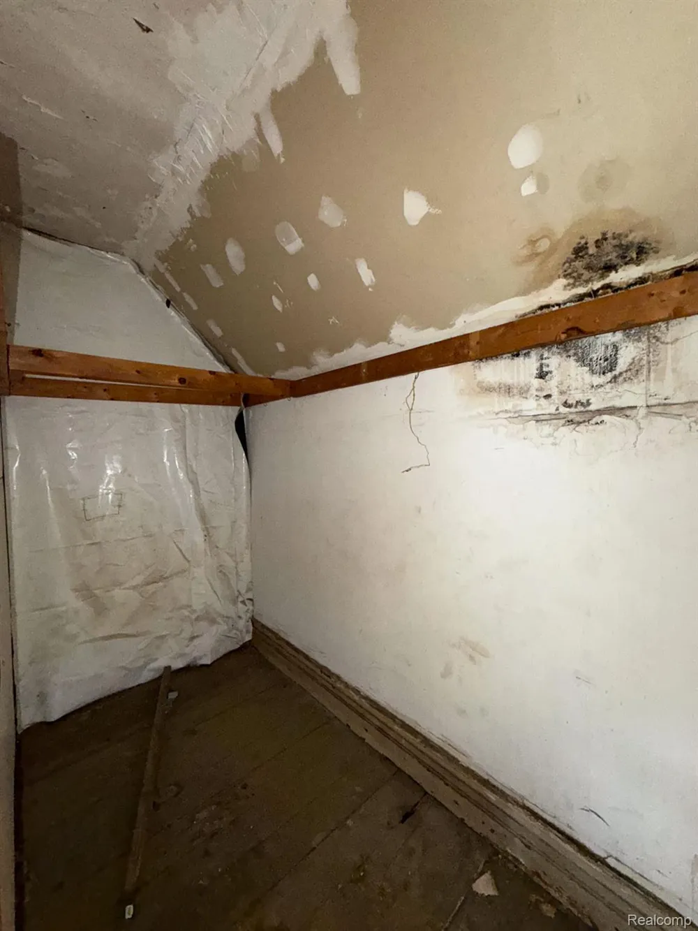 2546 W Forest Avenue Detroit City, MI 48208