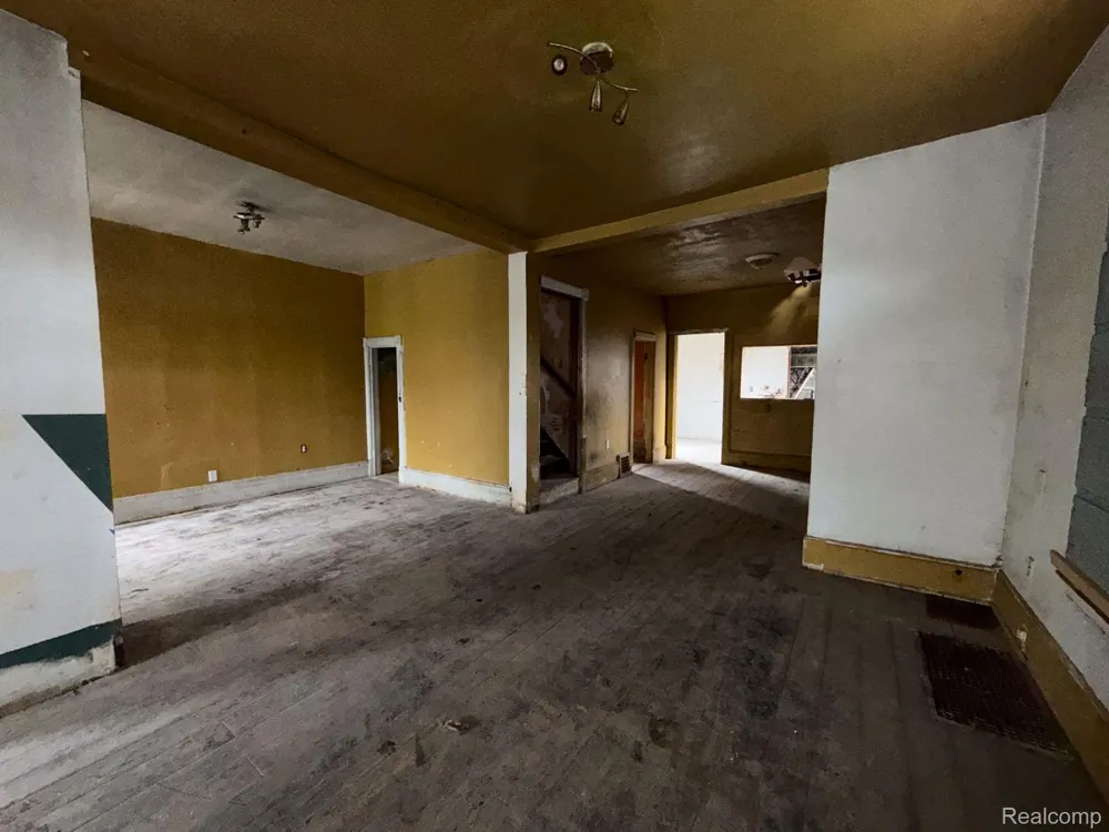 2546 W Forest Avenue Detroit City, MI 48208