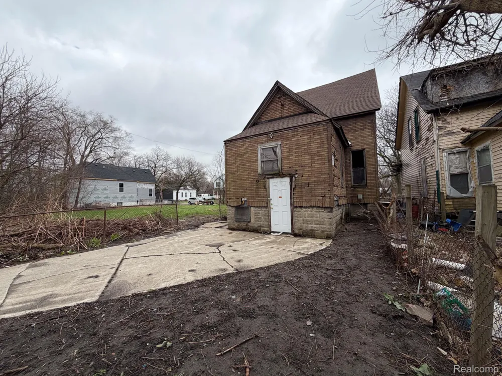 2546 W Forest Avenue Detroit City, MI 48208