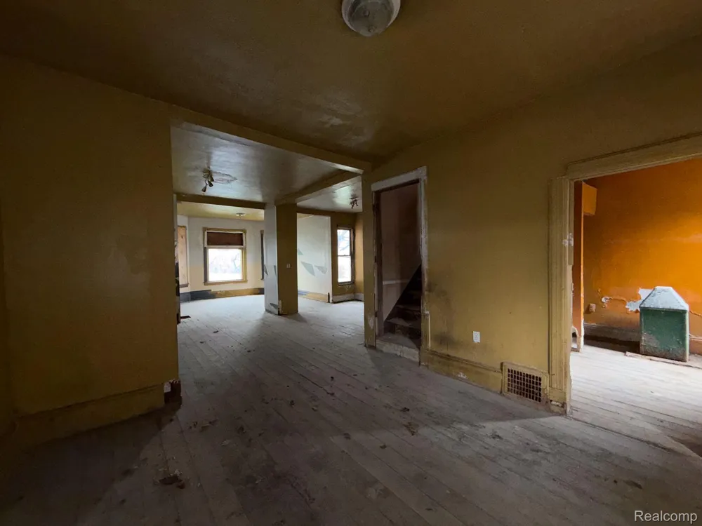 2546 W Forest Avenue Detroit City, MI 48208