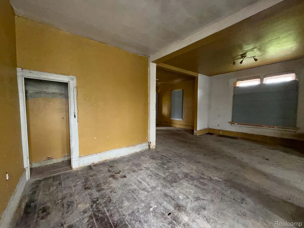 2546 W Forest Avenue Detroit City, MI 48208