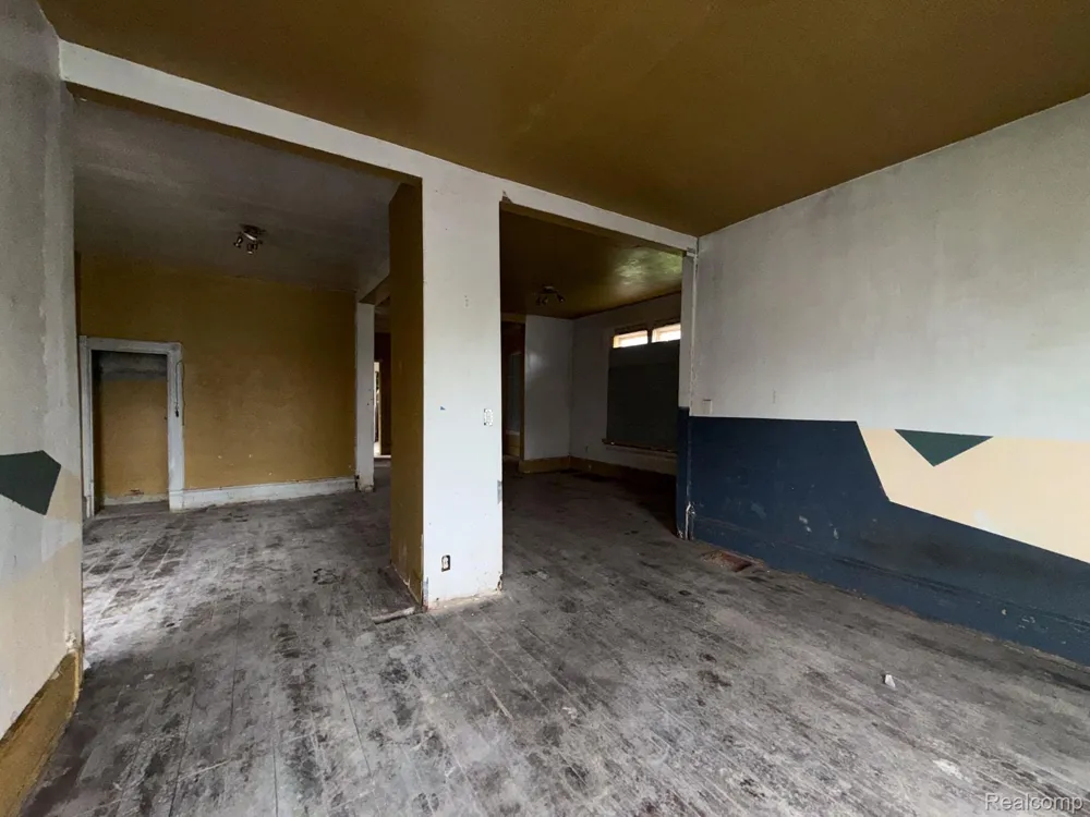 2546 W Forest Avenue Detroit City, MI 48208