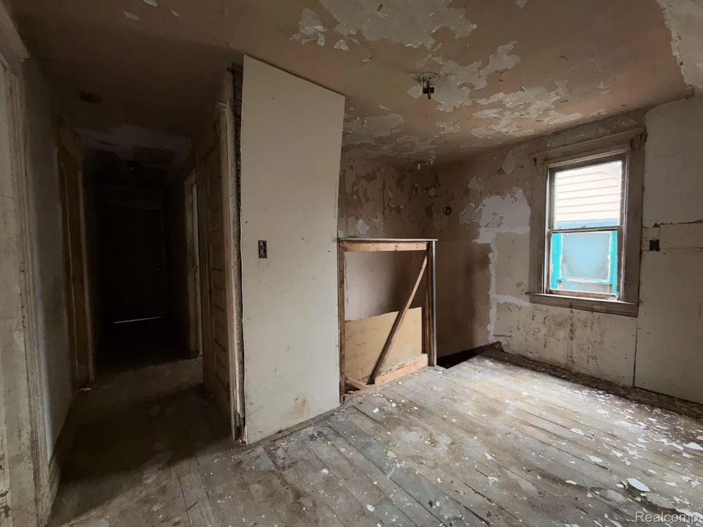 2546 W Forest Avenue Detroit City, MI 48208