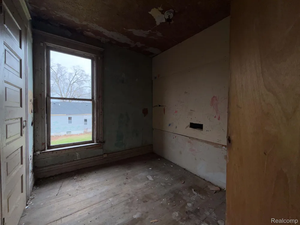 2546 W Forest Avenue Detroit City, MI 48208