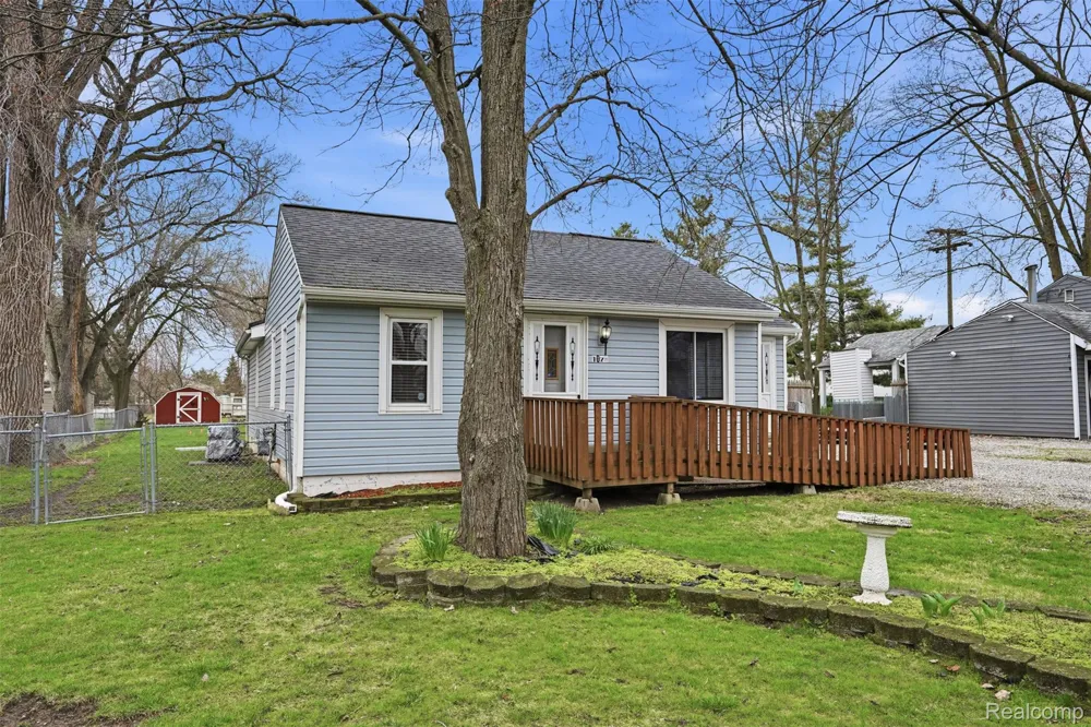 1028 Carlton Drive York Charter Township, MI 48160
