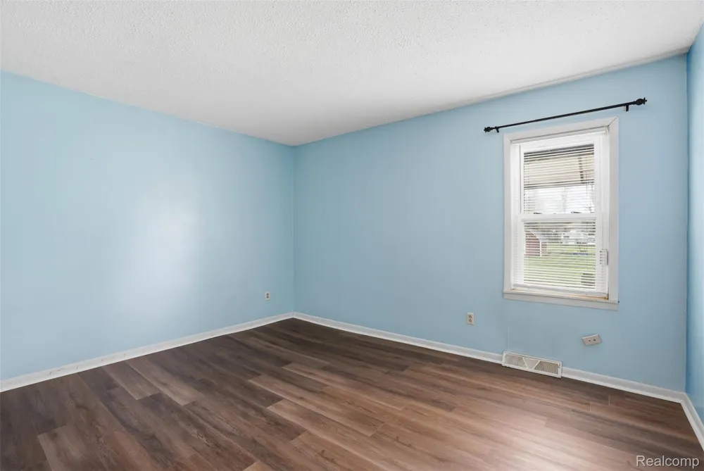 1028 Carlton Drive York Charter Township, MI 48160
