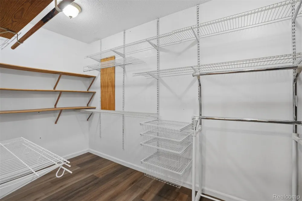 1028 Carlton Drive York Charter Township, MI 48160