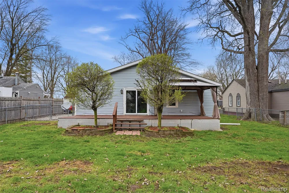 1028 Carlton Drive York Charter Township, MI 48160