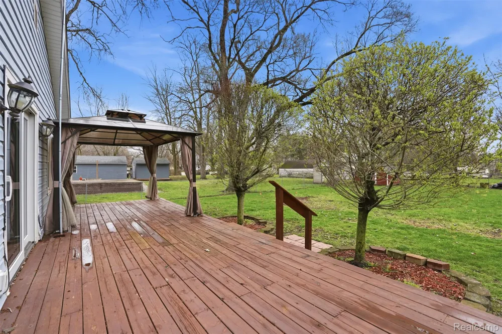 1028 Carlton Drive York Charter Township, MI 48160