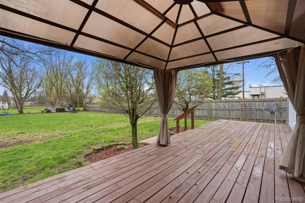 1028 Carlton Drive York Charter Township, MI 48160