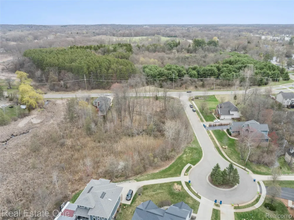 508 Woodstone Court White Lake Charter Township, MI 48386