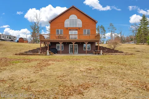 3247 Comanche Trail