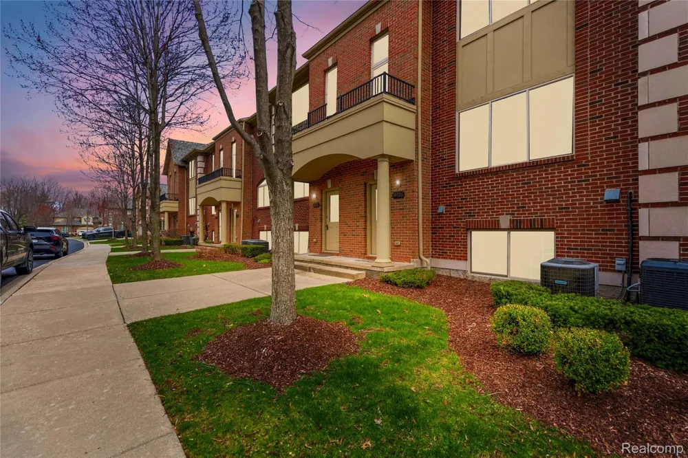 53106 Celtic Drive Shelby Charter Township, MI 48315