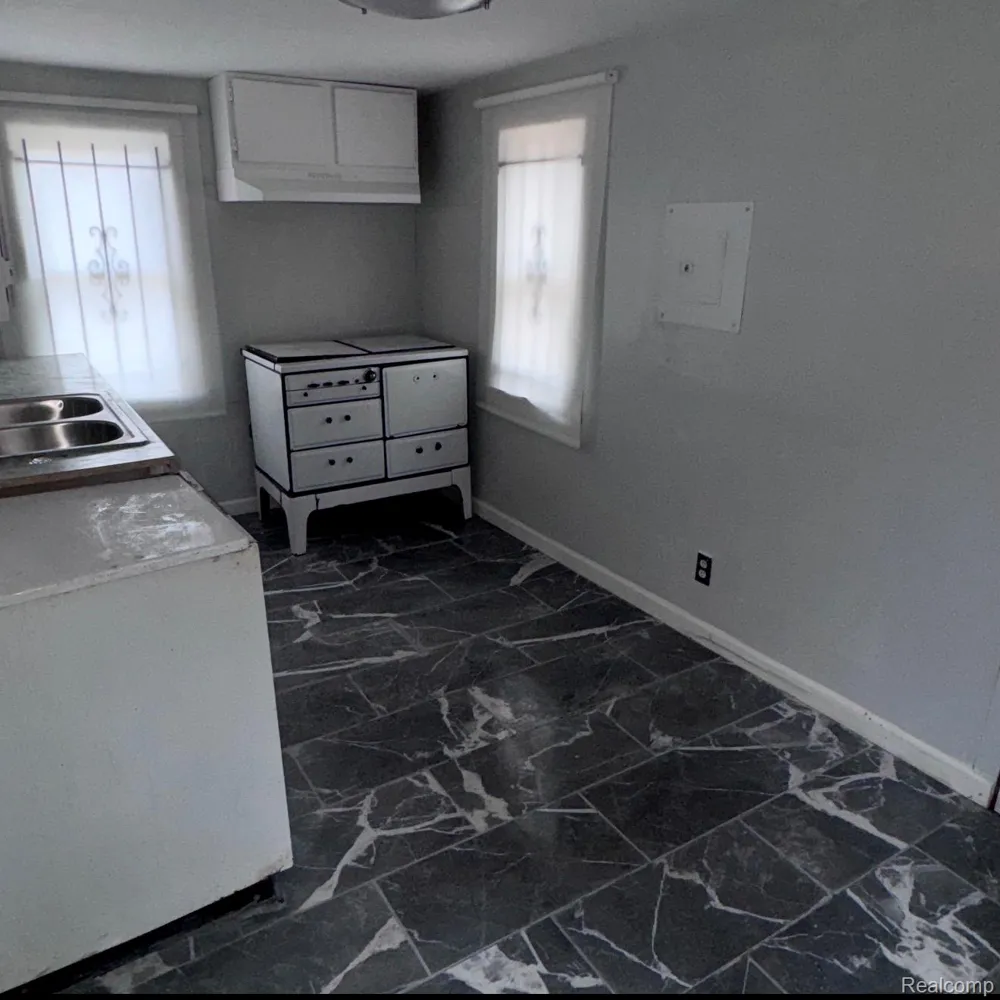 6240 S Labelle Drive Yates Township, MI 49642