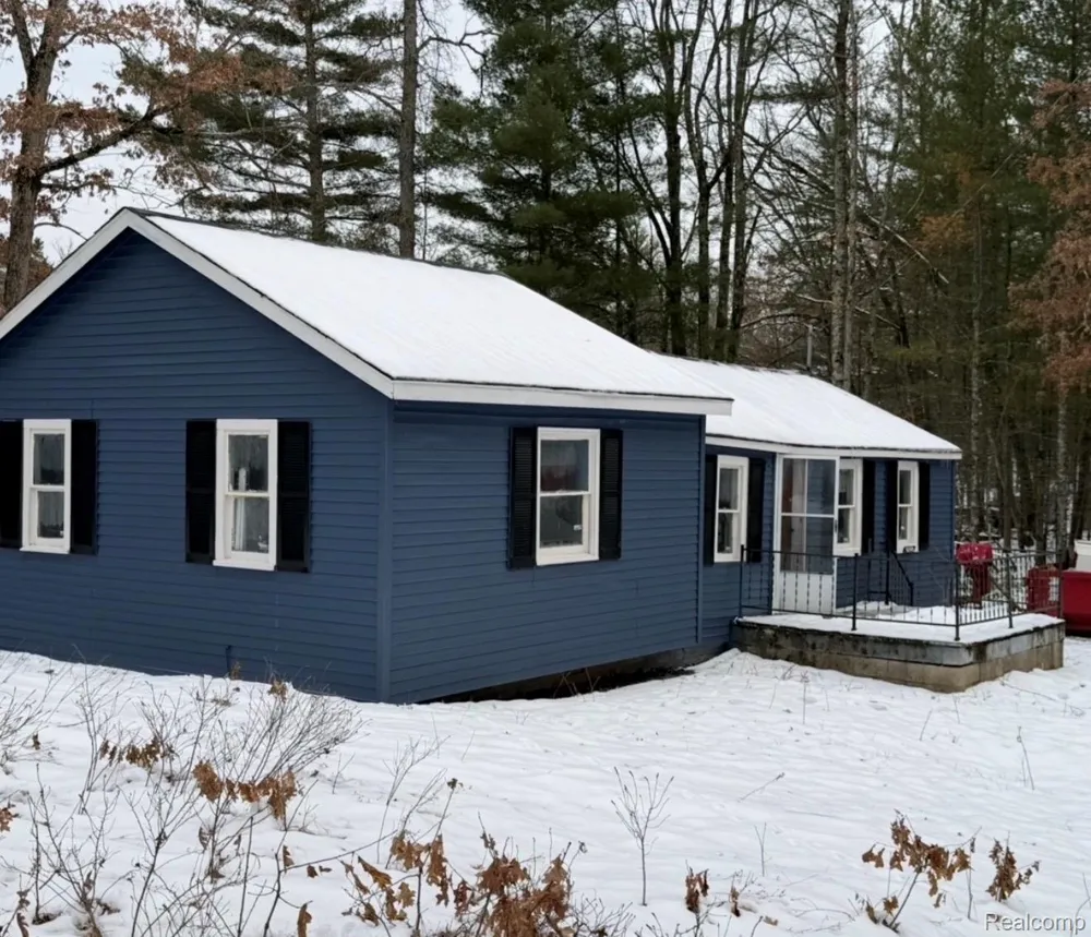 6240 S Labelle Drive Yates Township, MI 49642