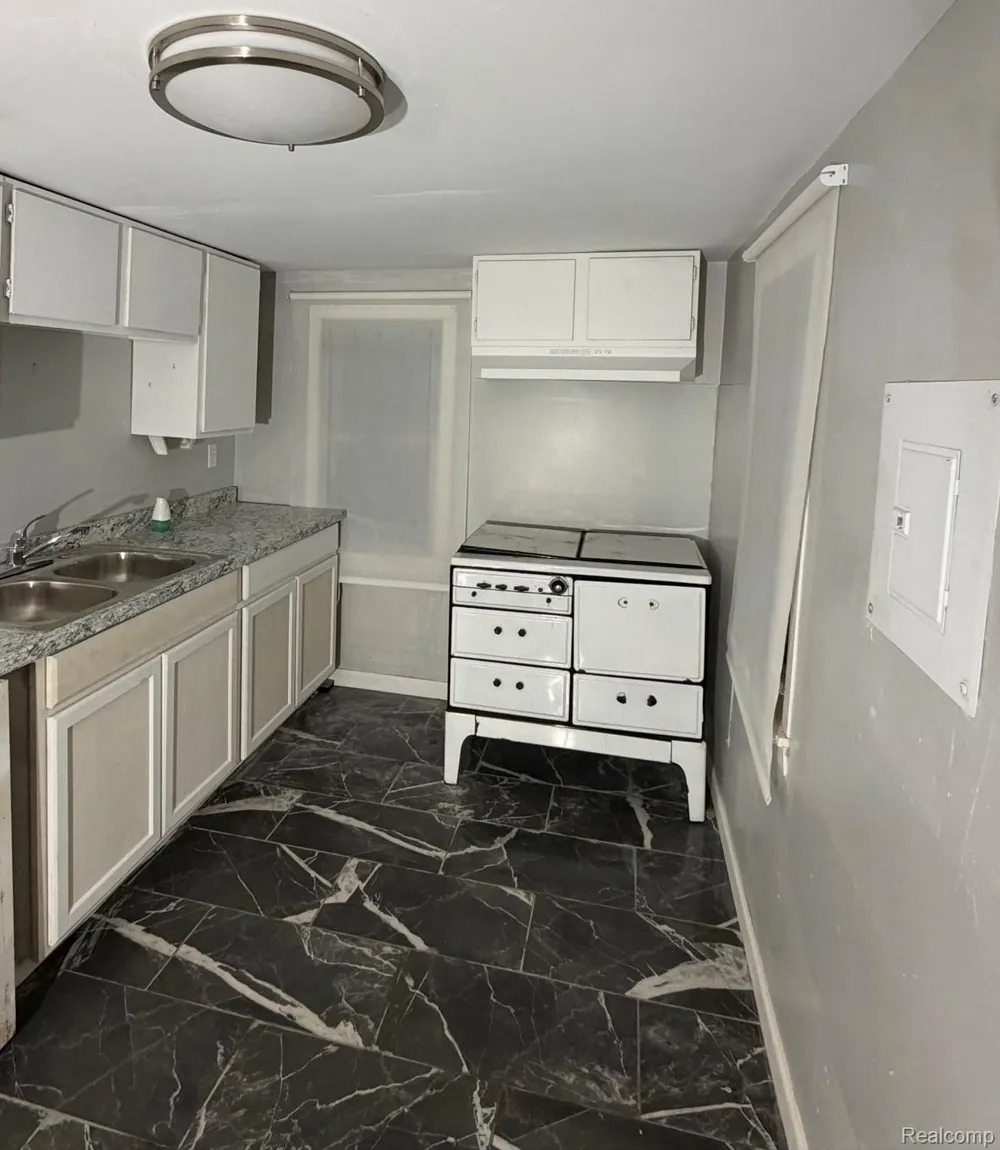 6240 S Labelle Drive Yates Township, MI 49642