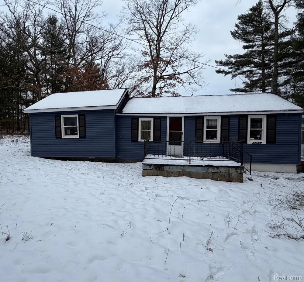 6240 S Labelle Drive Yates Township, MI 49642