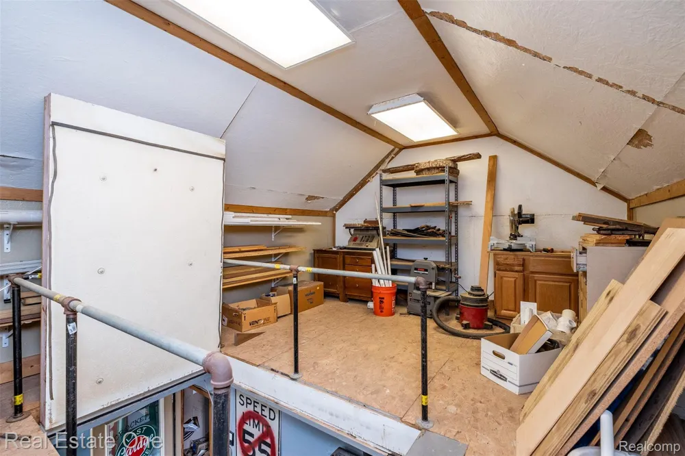 11030 Marshall Road Green Oak Township, MI 48178