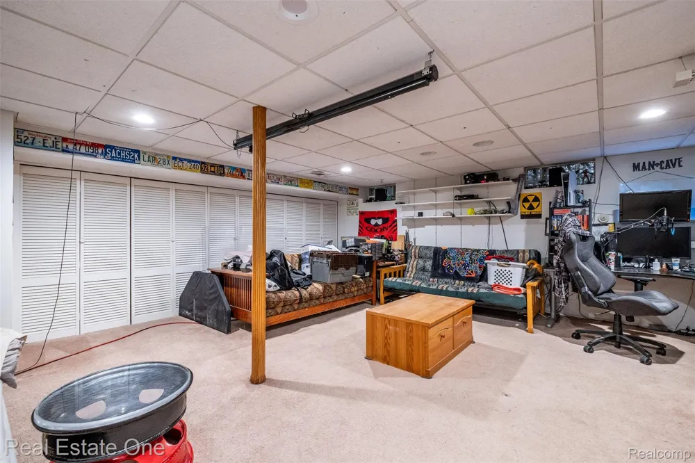 11030 Marshall Road Green Oak Township, MI 48178