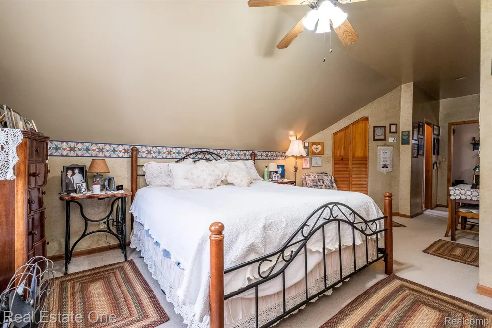 11030 Marshall Road Green Oak Township, MI 48178