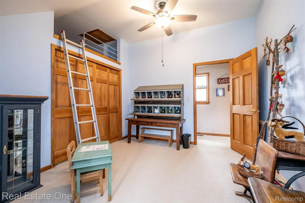11030 Marshall Road Green Oak Township, MI 48178