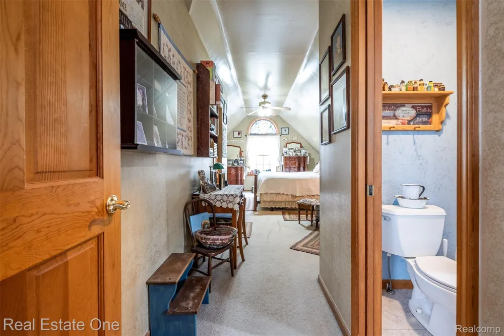 11030 Marshall Road Green Oak Township, MI 48178