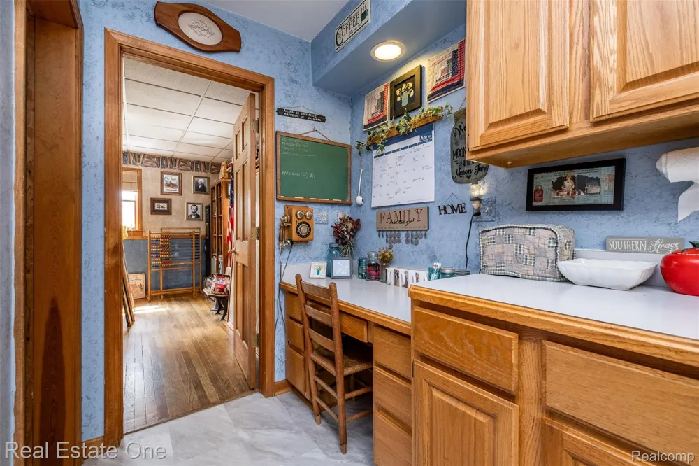 11030 Marshall Road Green Oak Township, MI 48178