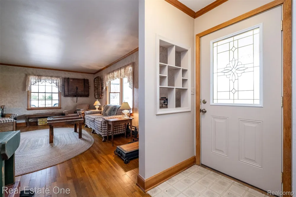 11030 Marshall Road Green Oak Township, MI 48178