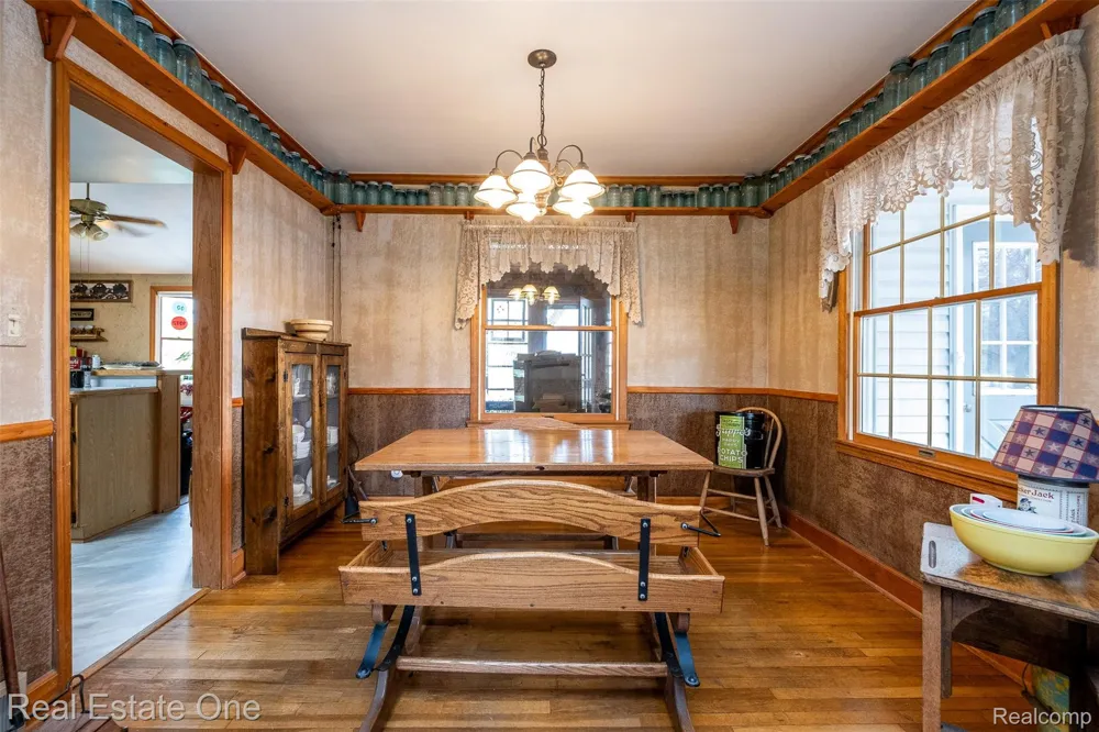 11030 Marshall Road Green Oak Township, MI 48178