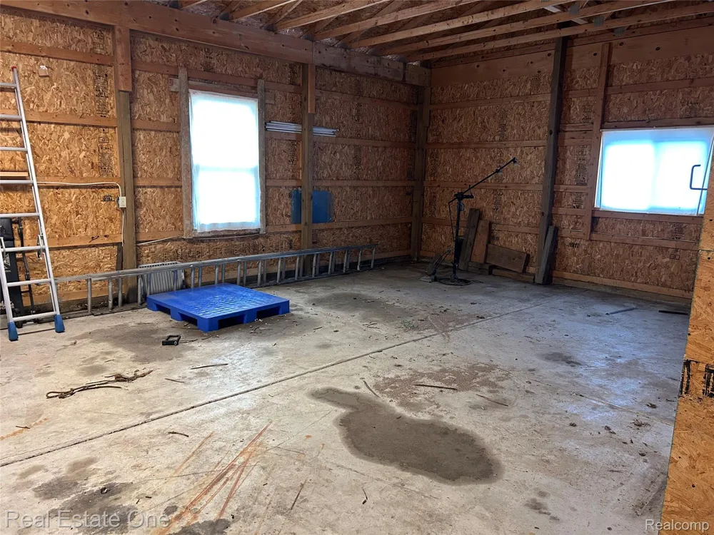 11030 Marshall Road Green Oak Township, MI 48178