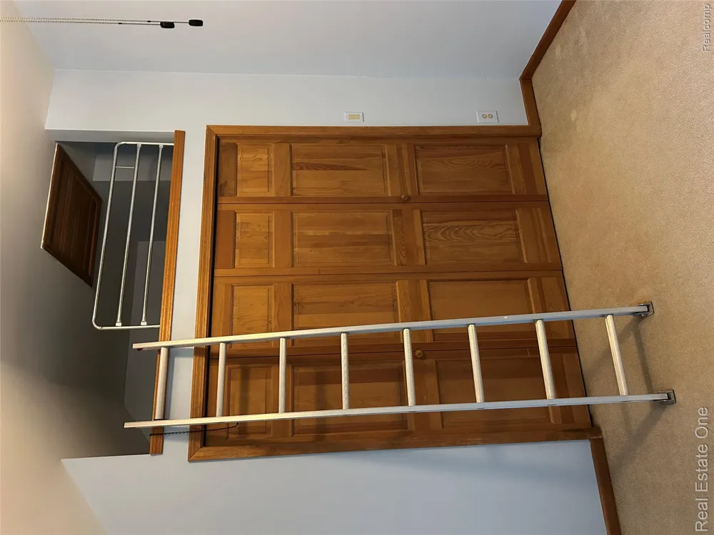 11030 Marshall Road Green Oak Township, MI 48178