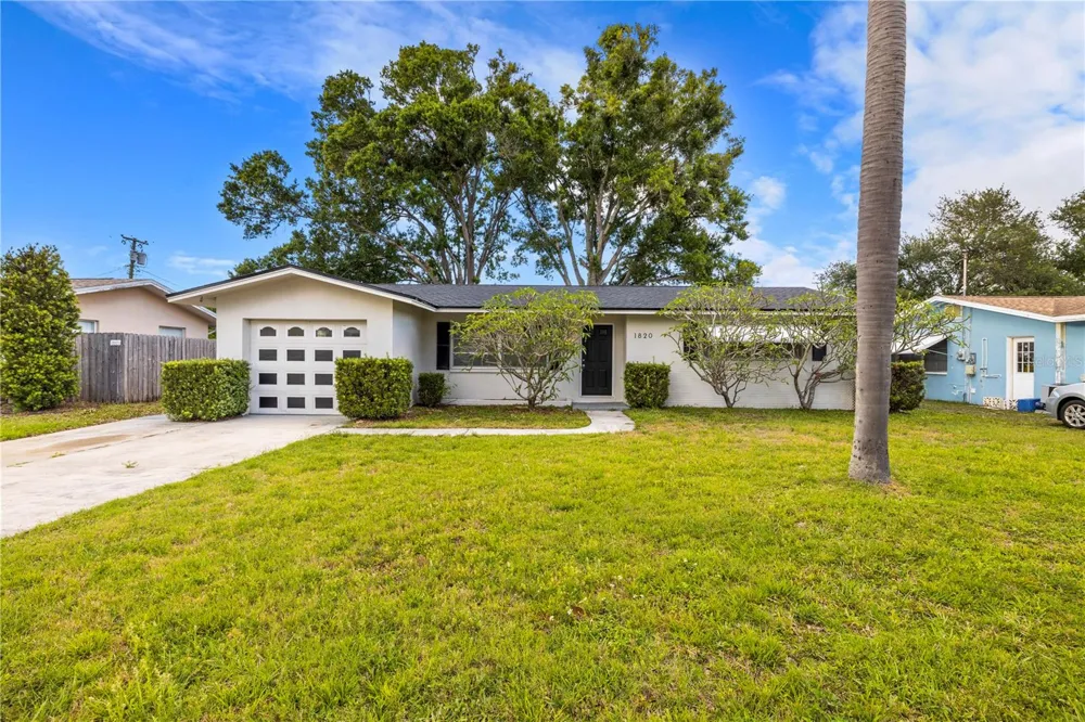 1820 PATLIN CIRCLE Largo, FL 33770
