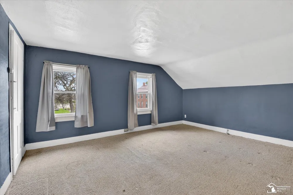 729 Obrien Street Monroe City, MI 48161